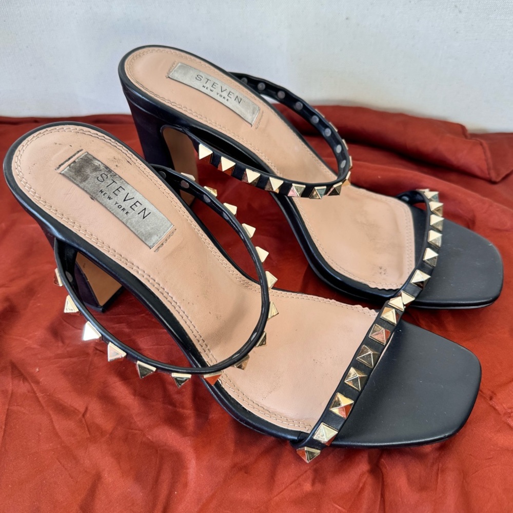 Steve Madden Black Gold Studded Jacee Sandals